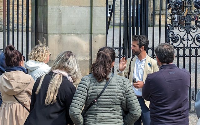 Guides for Walking Tours